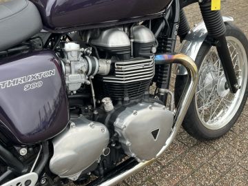Triumph Thruxton 900